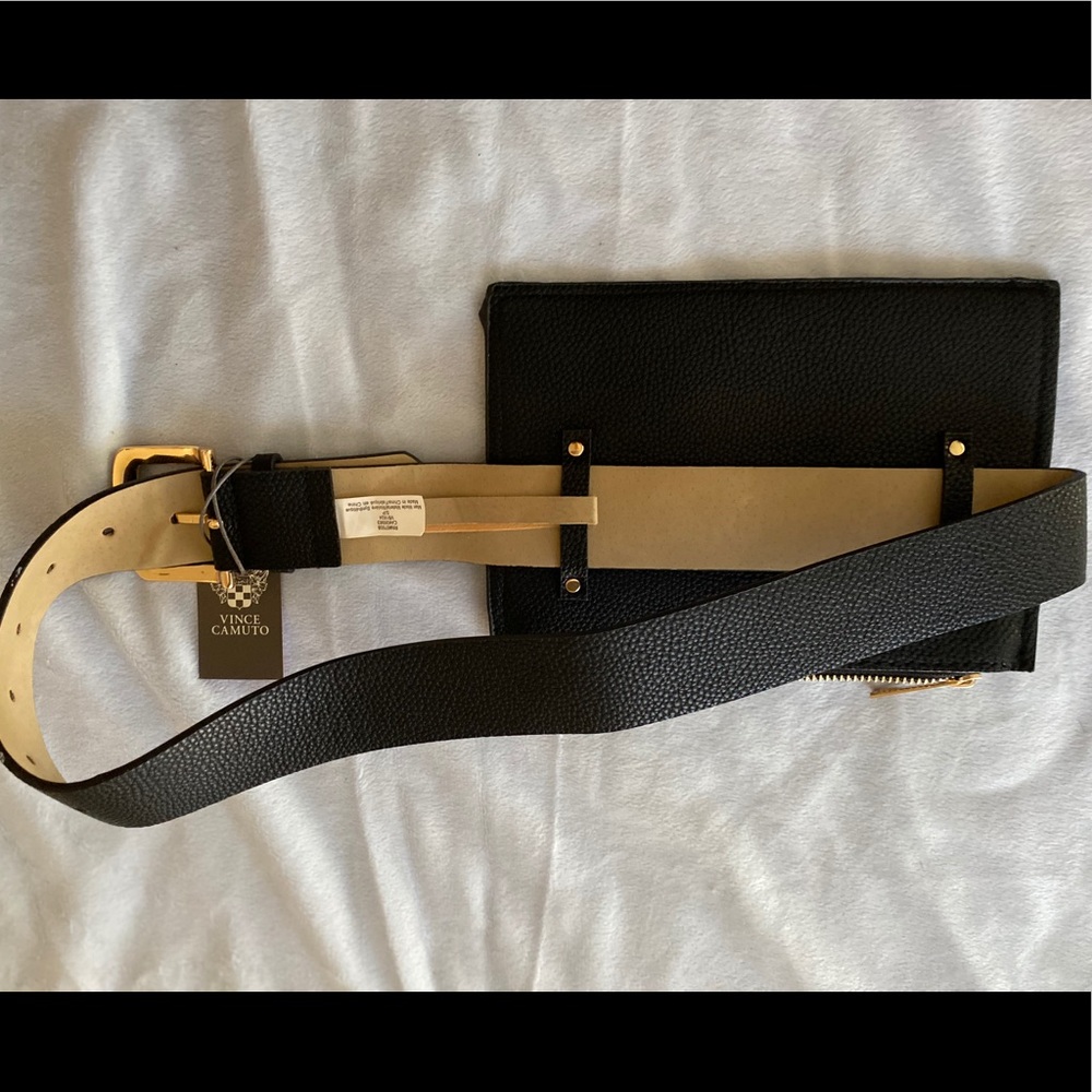 Vince Camuto Belt/fanny pack